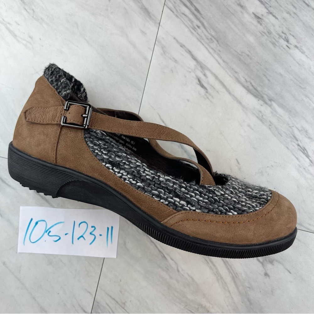 -GDEYF Gravity Defyer Brown Leather Mary Jane Versoshock Shoes Size 10.5